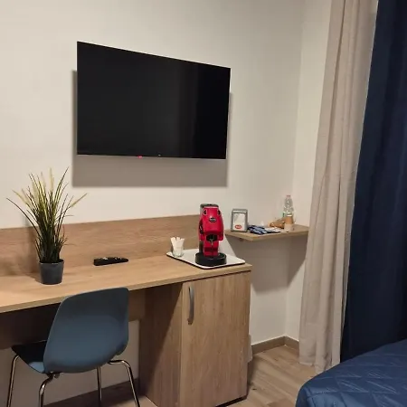 La Dimora Bed & Breakfast *