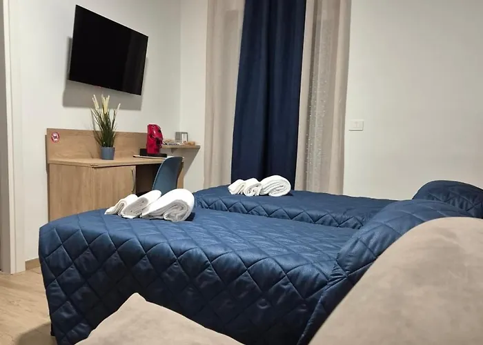 La Dimora Bed and Breakfast *